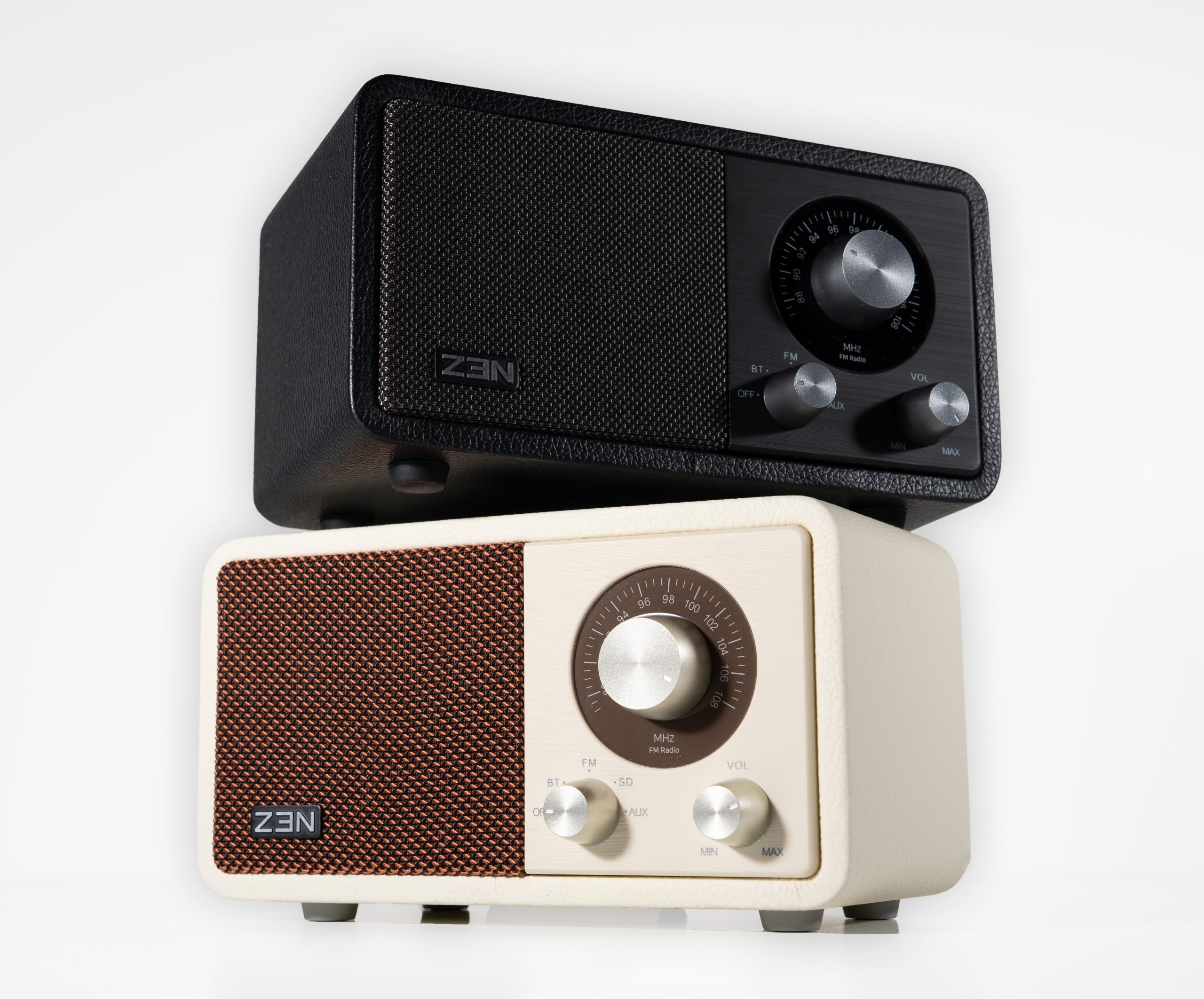 Z3N_R10_musta_ja_valk_nahka